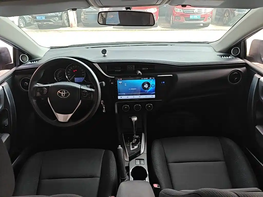 Toyota Corolla — миниатюра 10