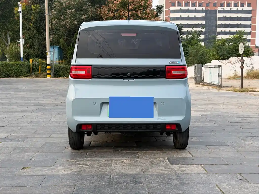Wuling MINIEV — миниатюра 5