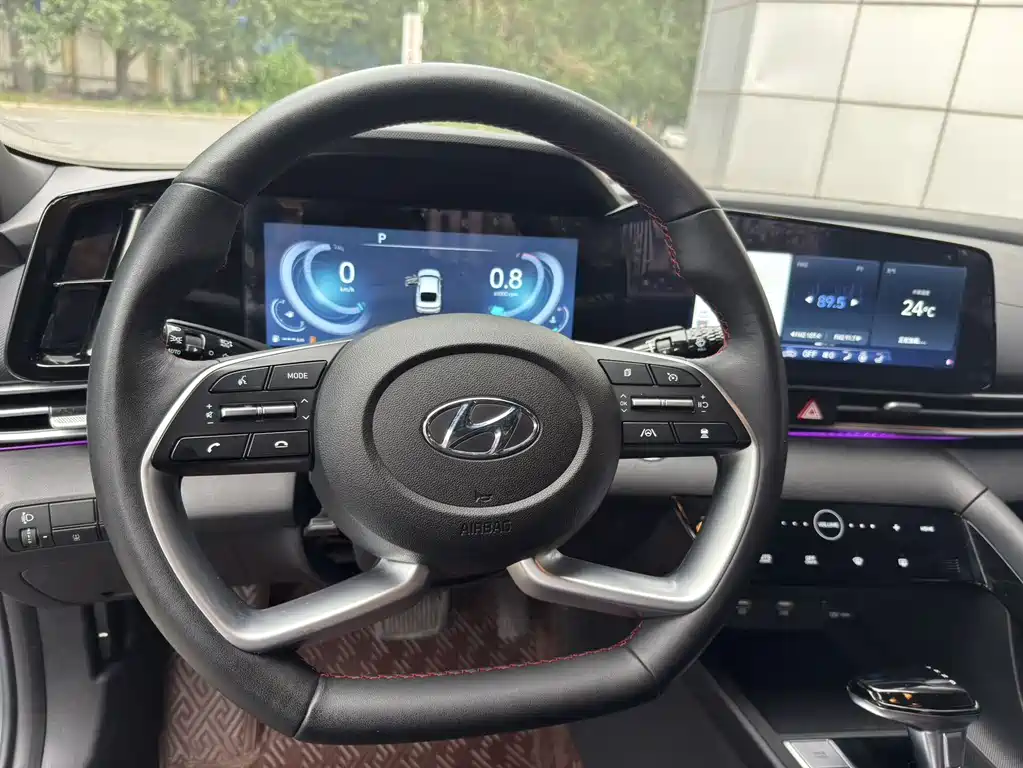 Hyundai Elantra 2022 1.5L CVT 20