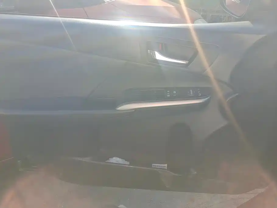 Toyota Camry — миниатюра 7