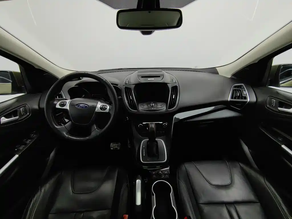Ford Kuga — миниатюра 5