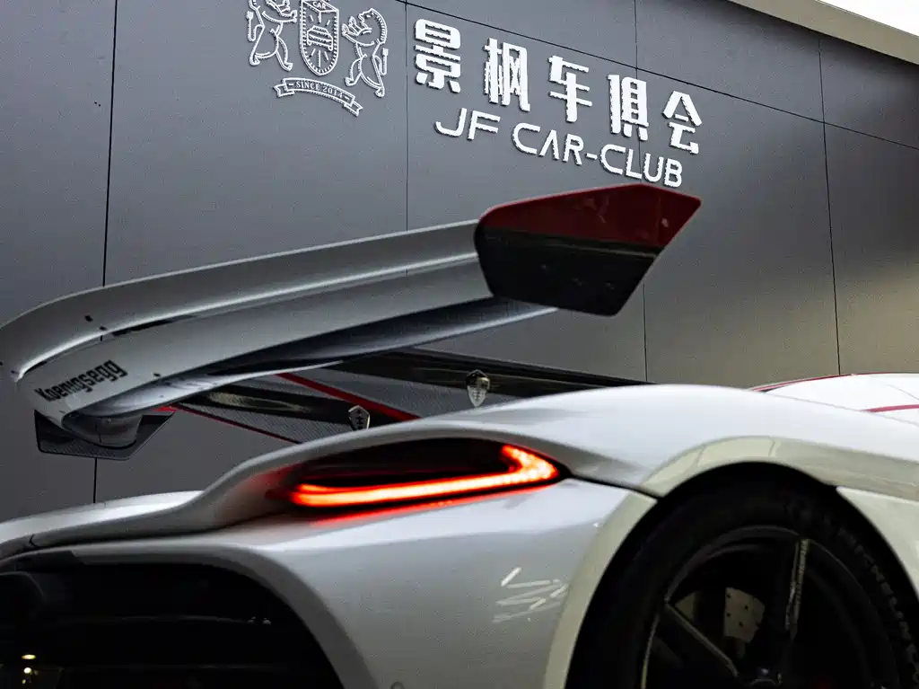 Koenigsegg — миниатюра 7