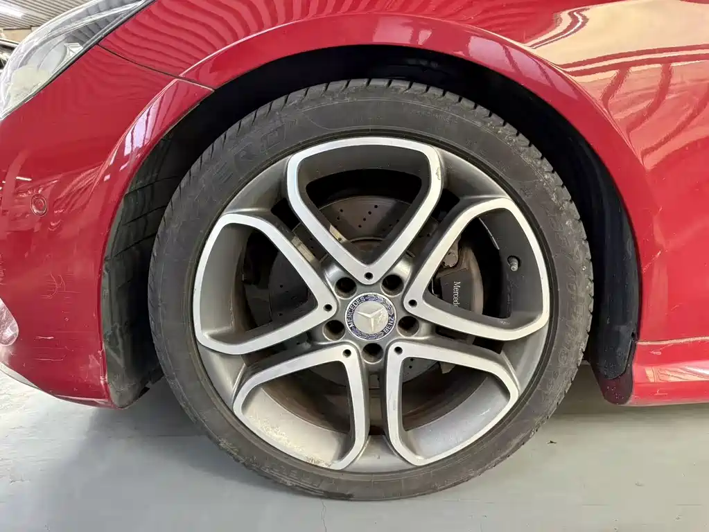 Mercedes-Benz E-Class (Import) — миниатюра 11