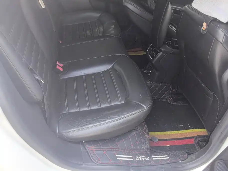 Ford Mondeo — миниатюра 11