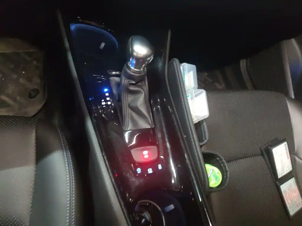 Toyota C-HR — миниатюра 15