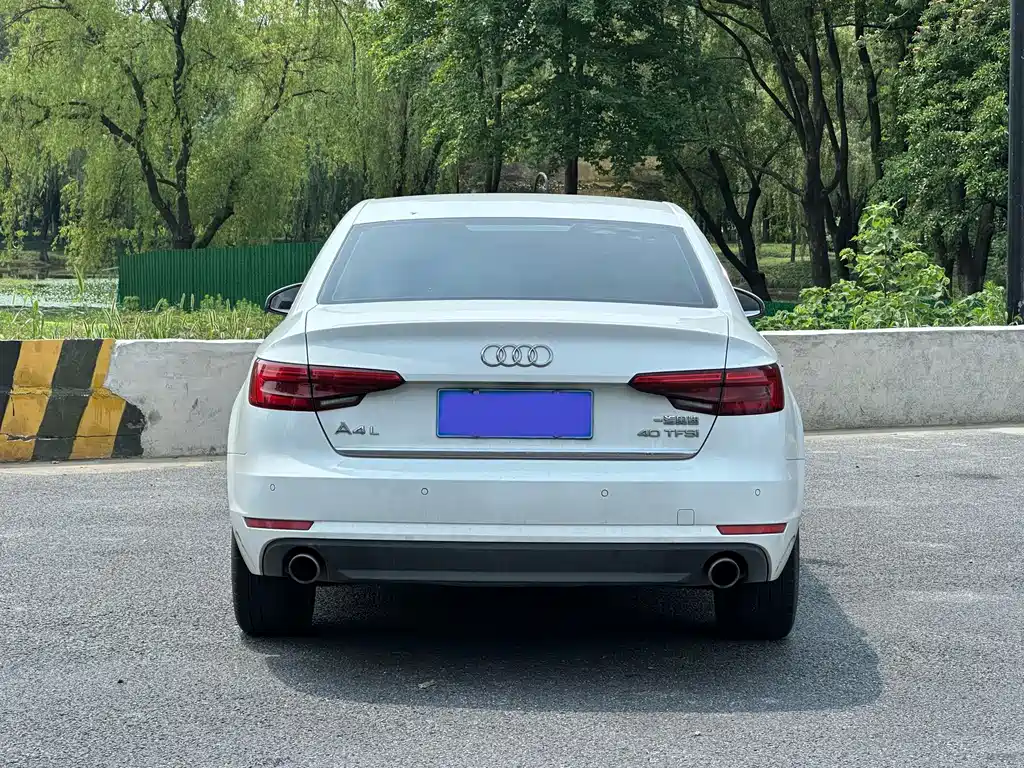 Audi A4L 2017 Plus 40 TFSI