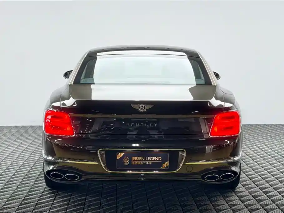 Bentley Flying Spur — миниатюра 5