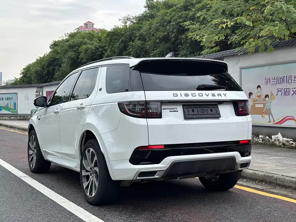 Land Rover Discovery Sport — миниатюра 4