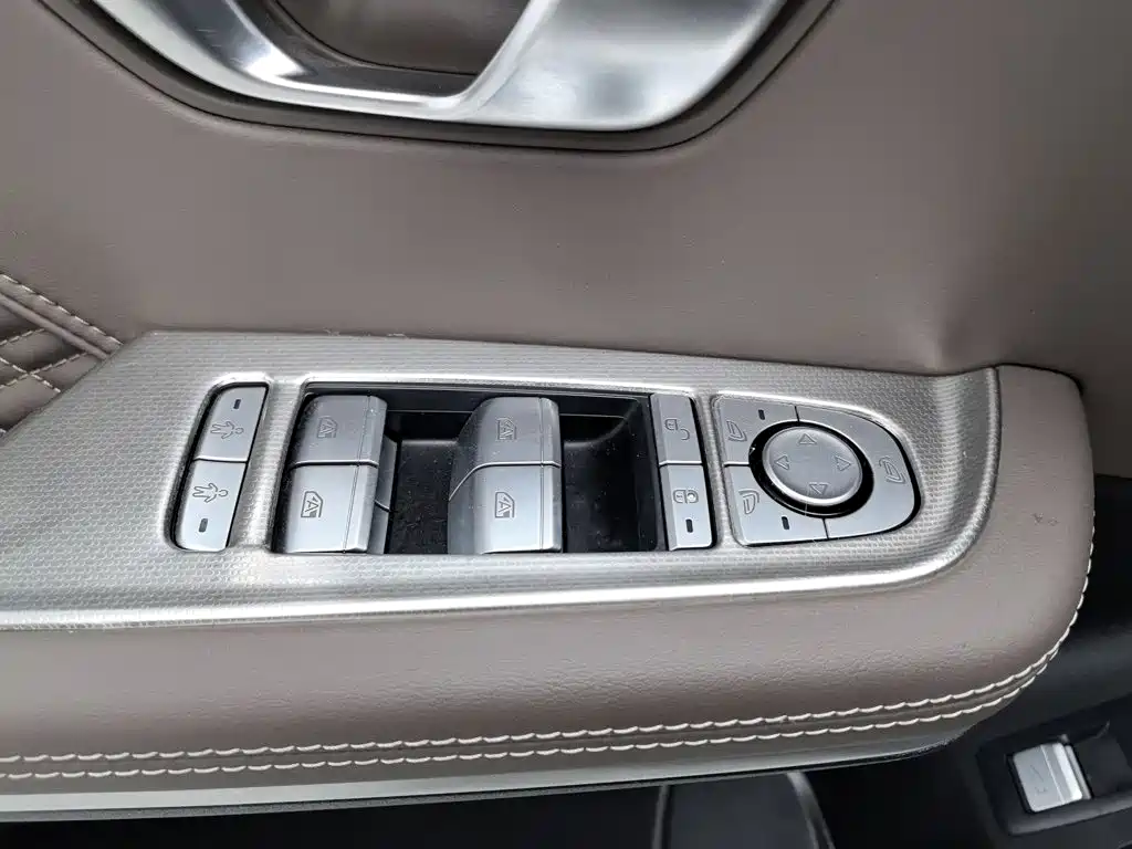 BYD Han — миниатюра 9
