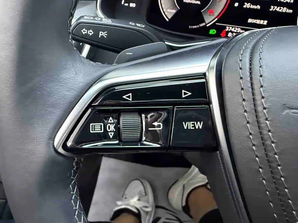 Audi A6L — миниатюра 13