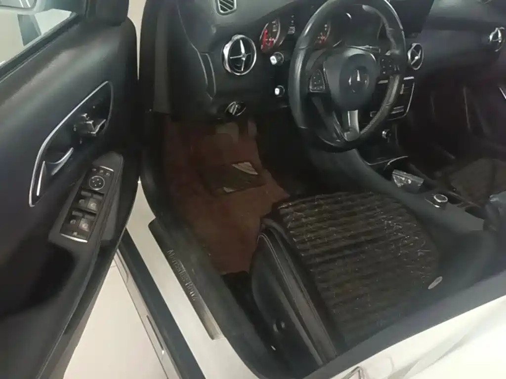 Mercedes-Benz GLA — миниатюра 16