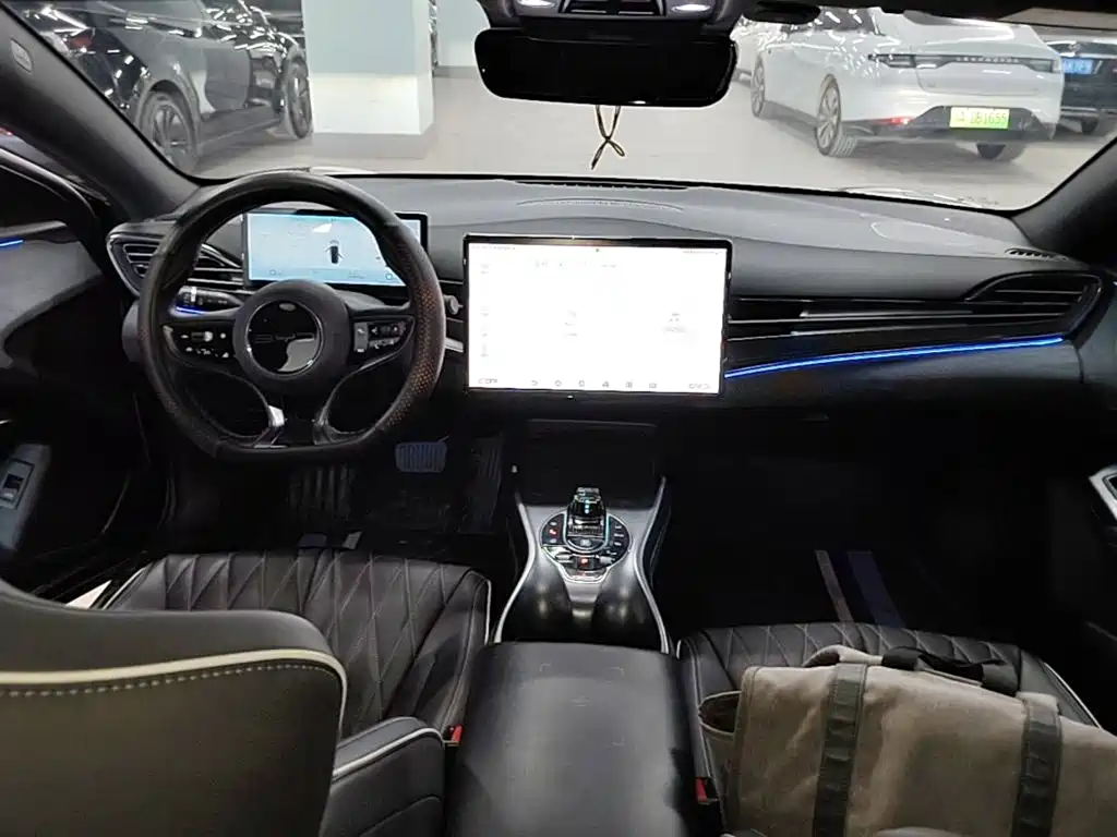 BYD Seal — миниатюра 10