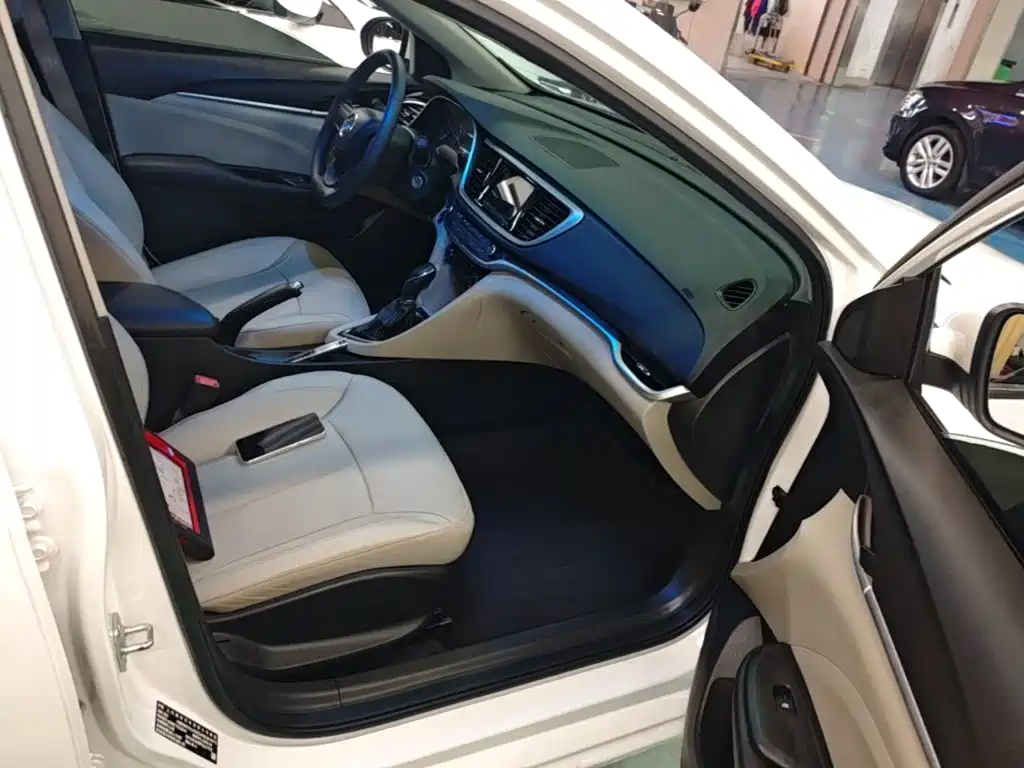 Buick Excelle — миниатюра 25