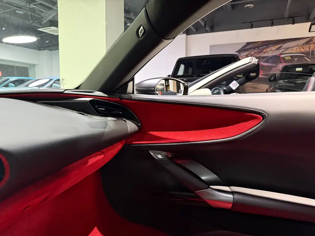 Ferrari SF90 2020 3.9T V8 Stradale