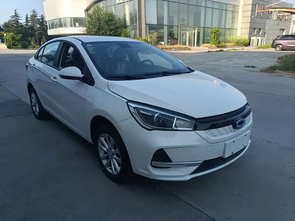 Guojin Auto Junxing — миниатюра 4