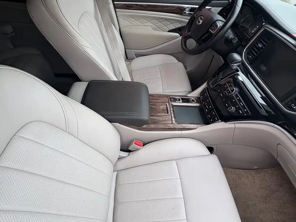 GAC M8 2018 320T Luxury
