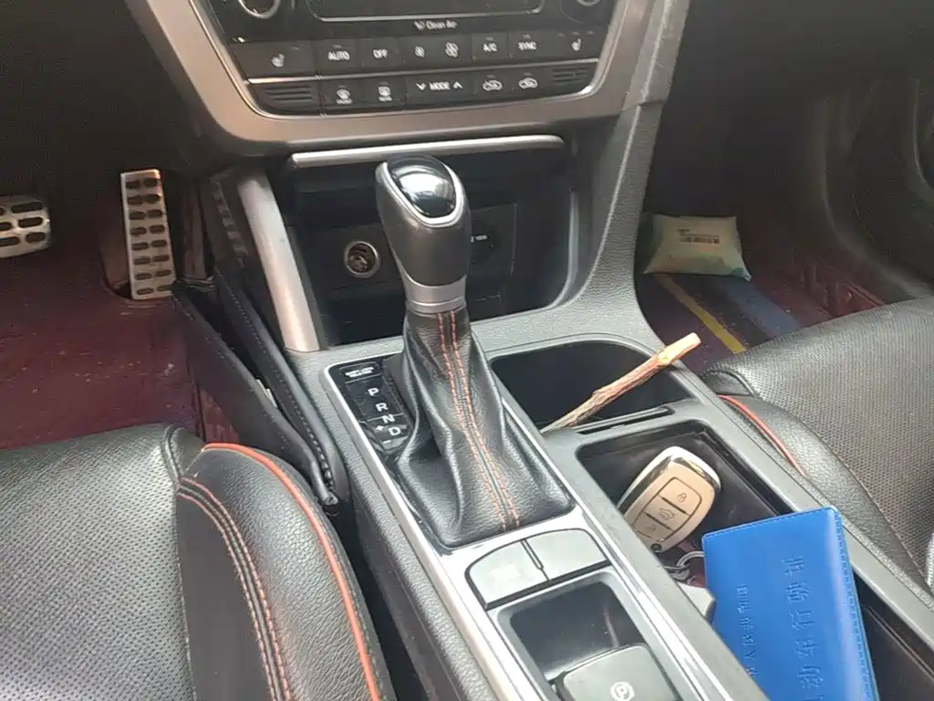 Hyundai Sonata — миниатюра 14
