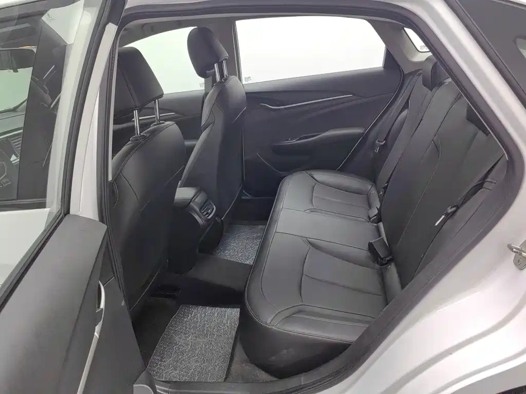 Buick Excelle — миниатюра 15