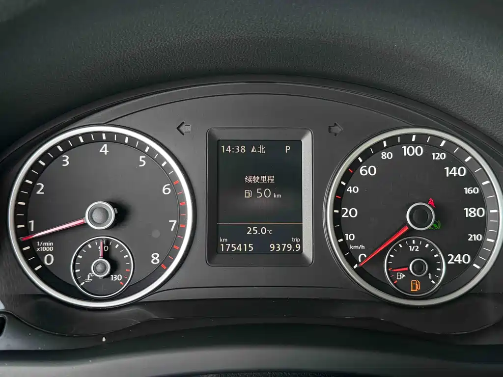 Volkswagen Tiguan — миниатюра 11