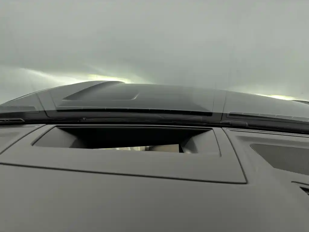 Volkswagen Touareg — миниатюра 17