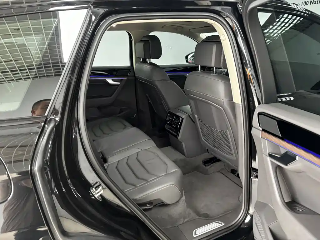 Volkswagen Touareg — миниатюра 23