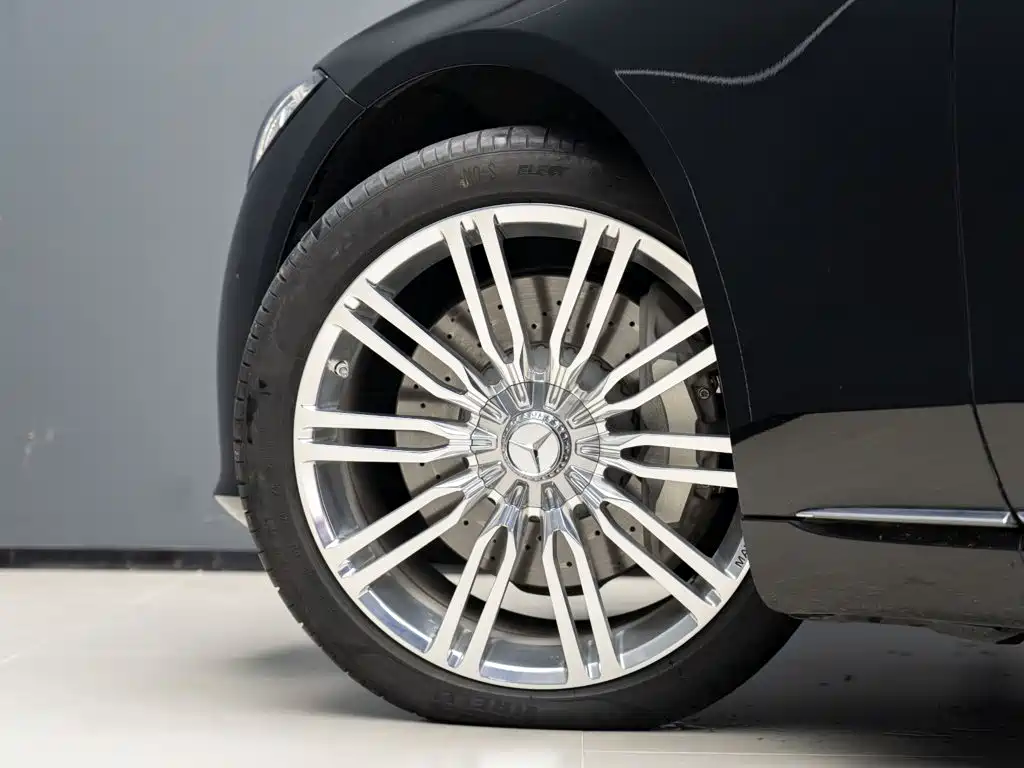 Mercedes-Benz S-Class — миниатюра 6
