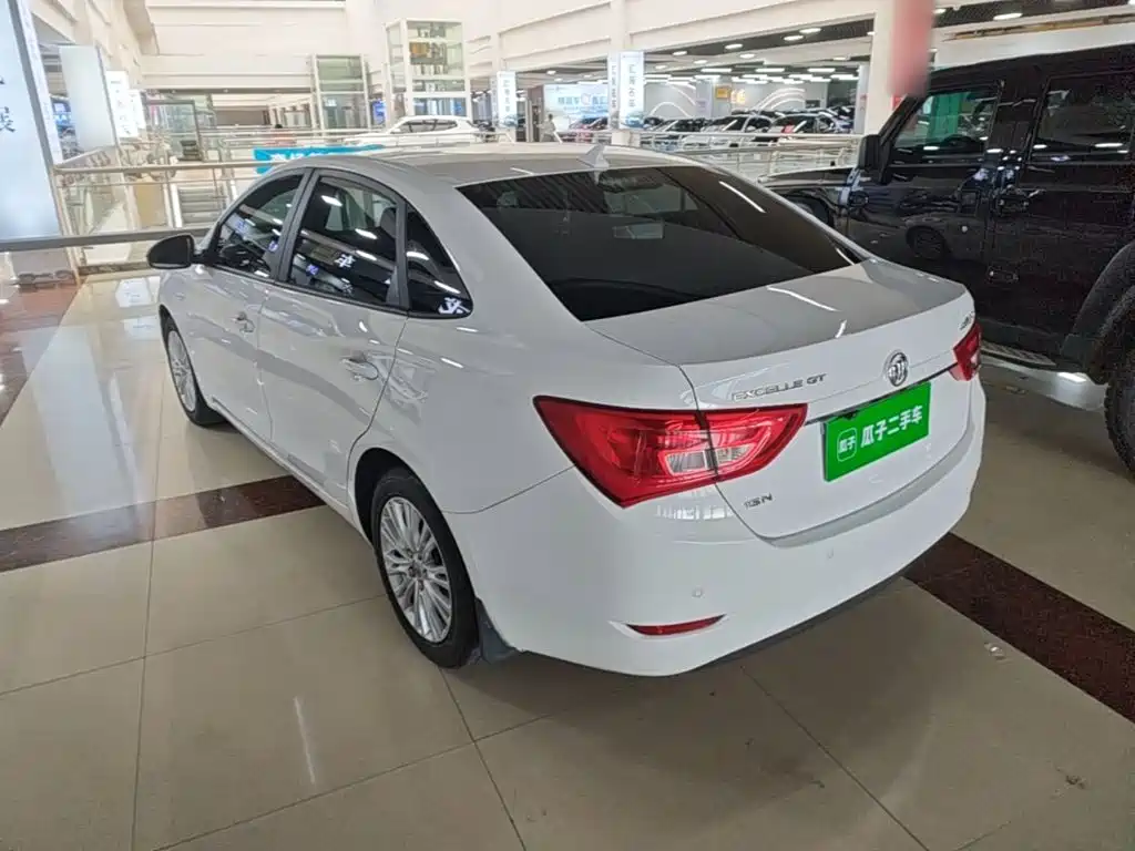 Buick Excelle — миниатюра 5