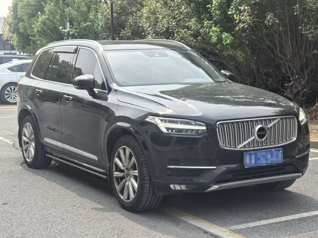 Volvo XC90 2019 T6 7 мест V
