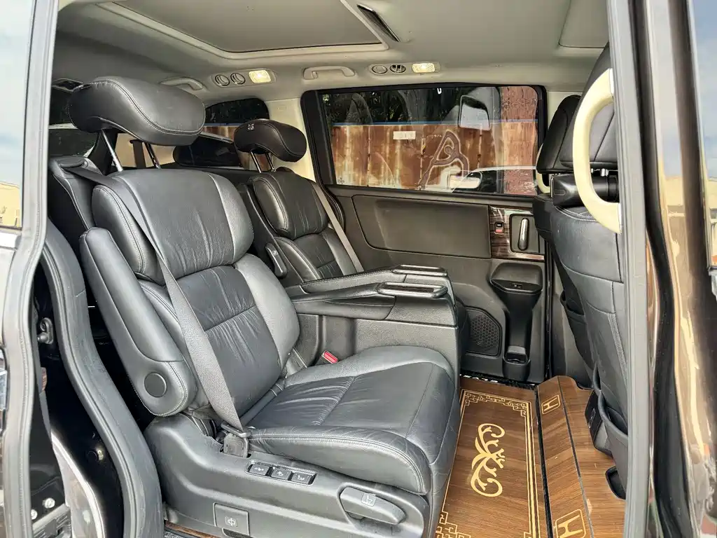 Honda Elysion — миниатюра 7