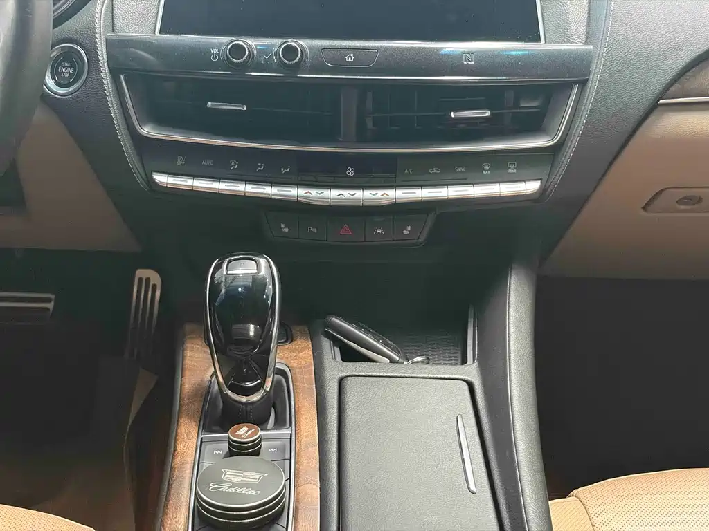 Cadillac CT5 — миниатюра 23