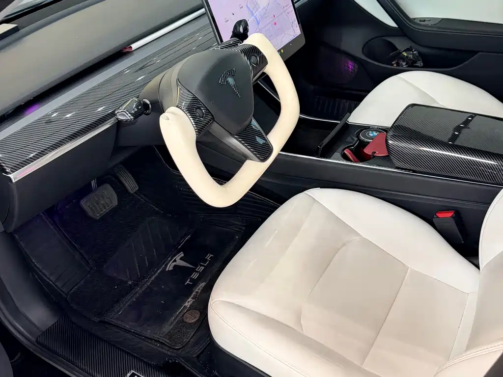 Tesla Model 3 — миниатюра 9