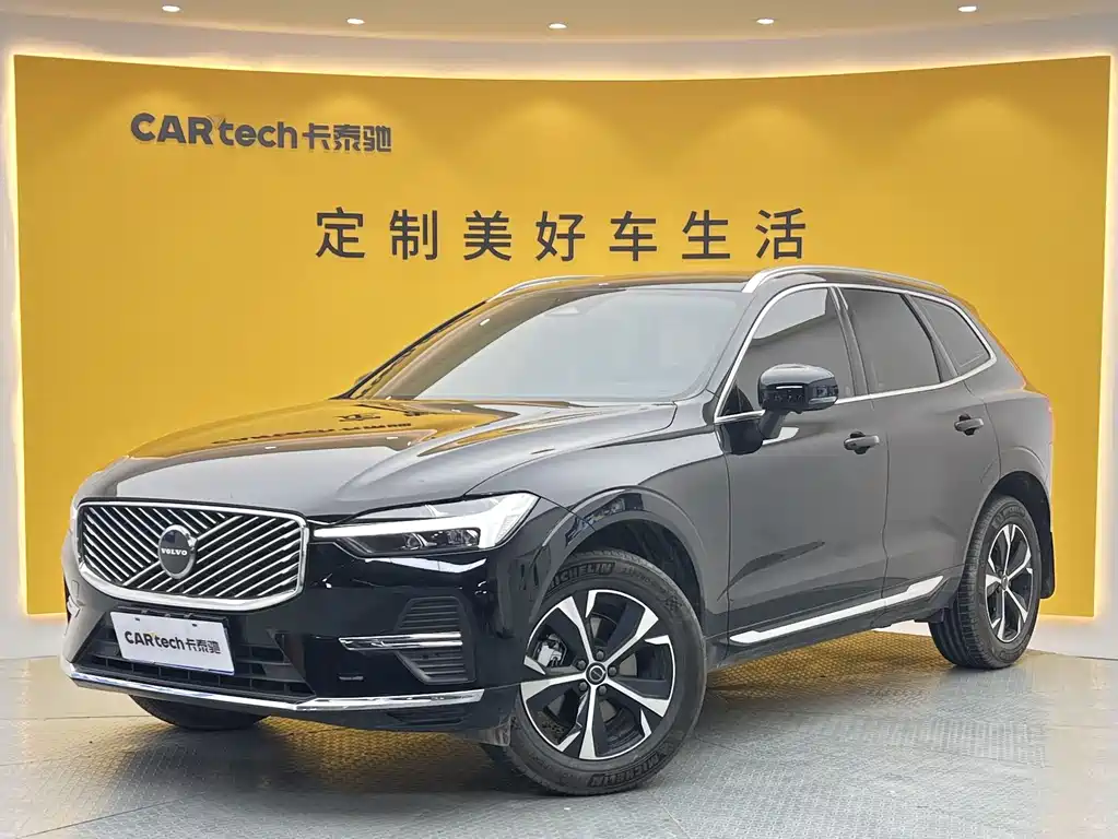 Volvo XC60 2025