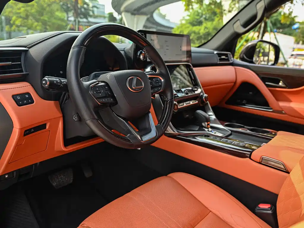 Lexus LX — миниатюра 9