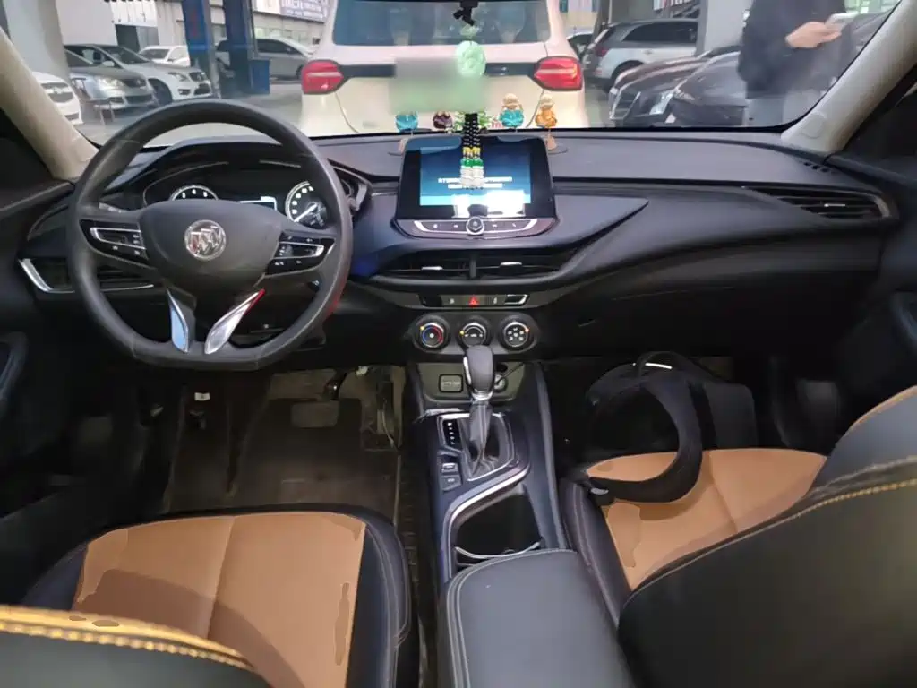 Buick Verano — миниатюра 10