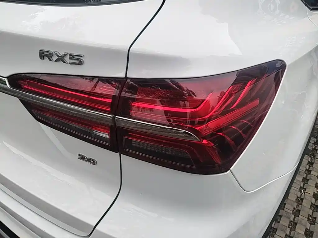 Roewe RX5 — миниатюра 8