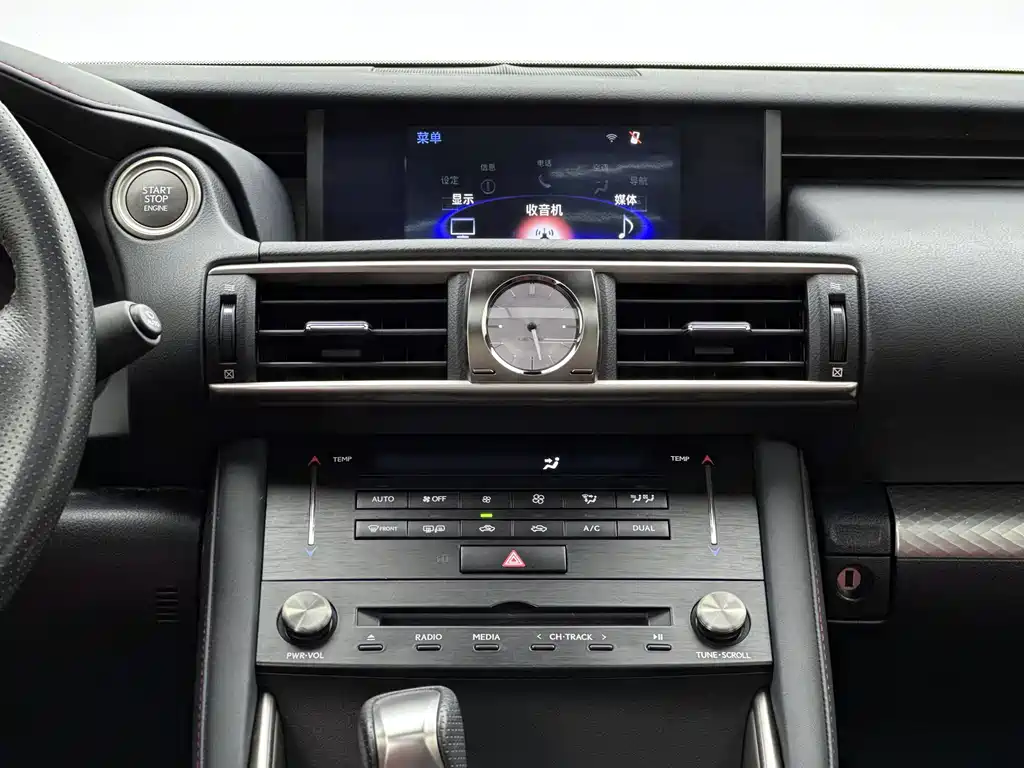 Lexus IS 2017 300 F SPORT