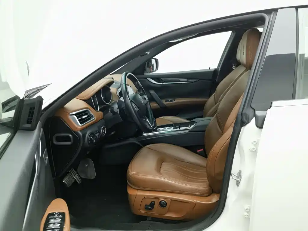 Maserati Ghibli — миниатюра 10