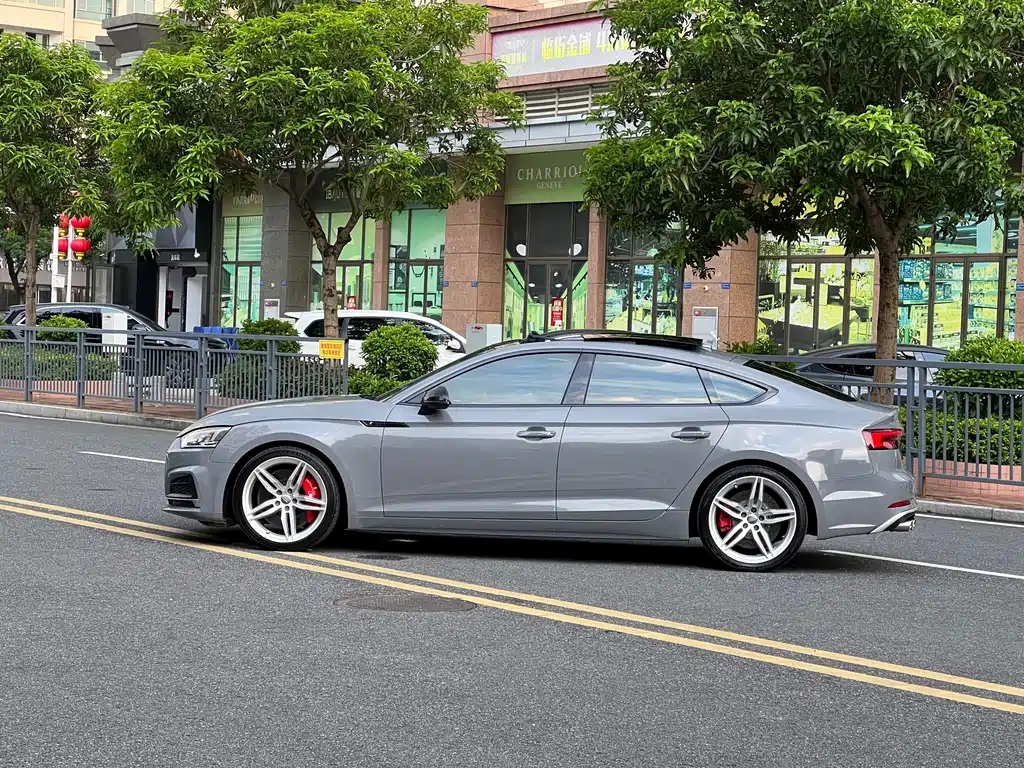 Audi A5 (Import) — миниатюра 6