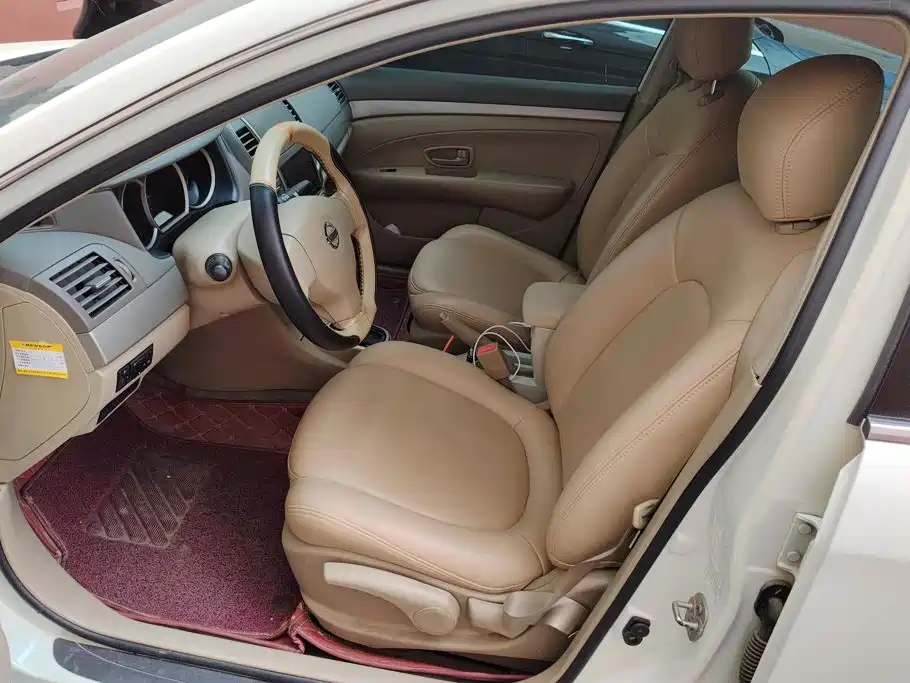 Nissan Sylphy — миниатюра 9