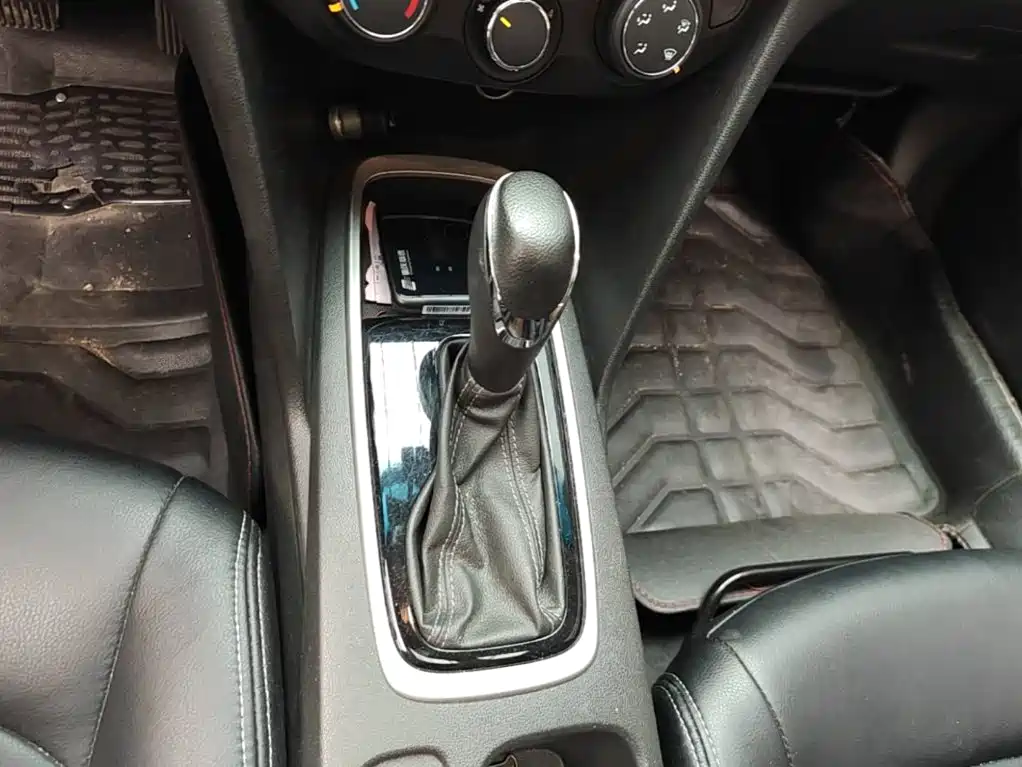 Chevrolet Cavalier — миниатюра 14