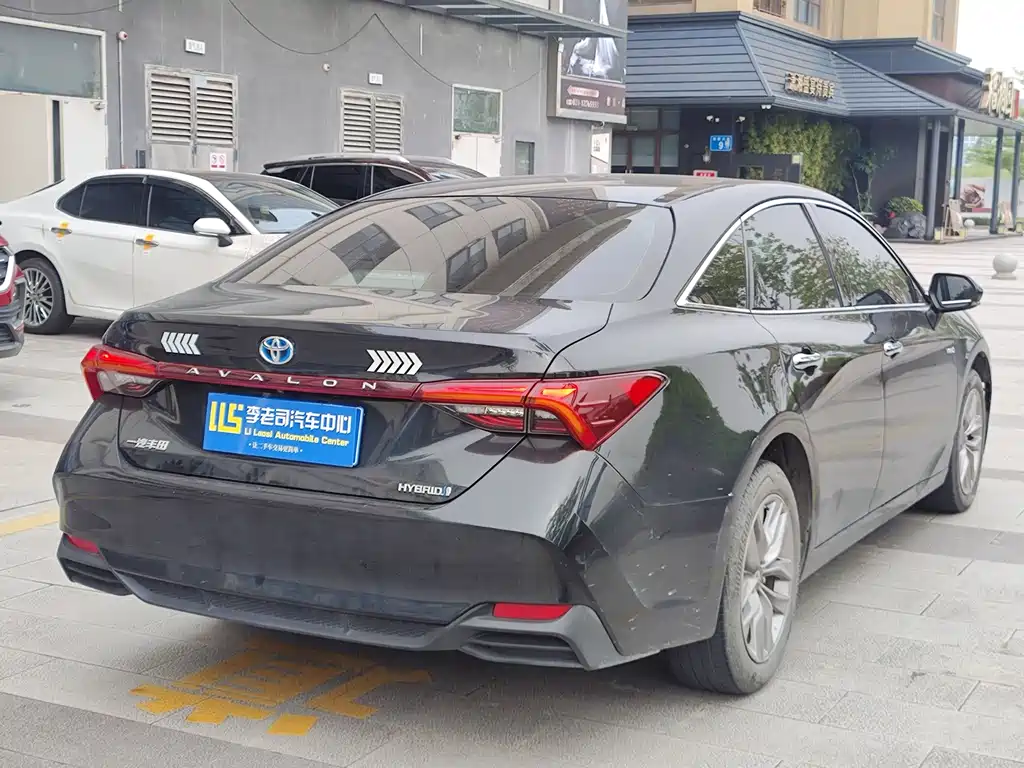 Toyota Avalon — миниатюра 5