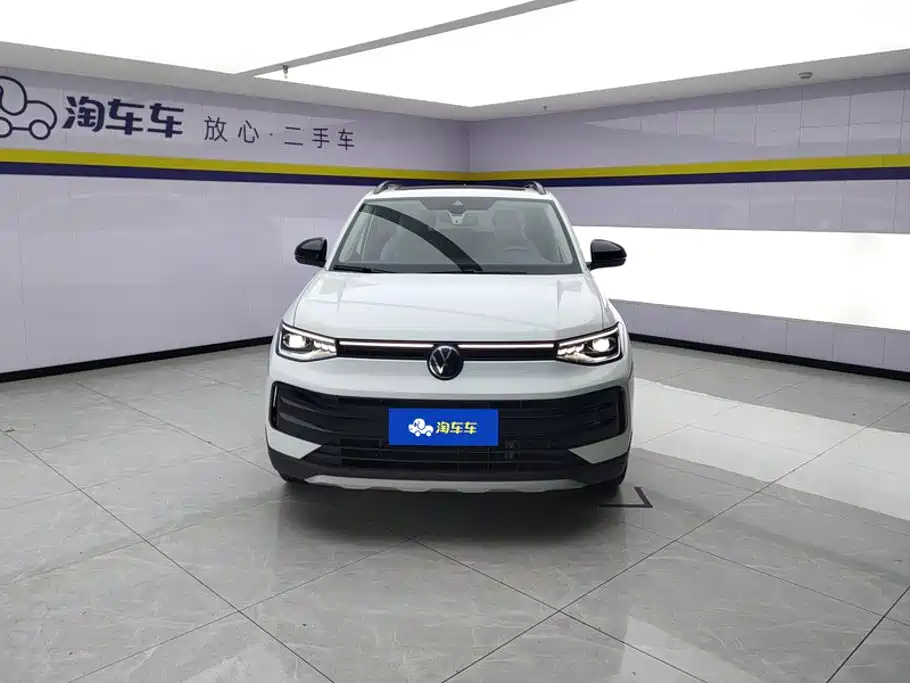 Volkswagen Tharu — миниатюра 2