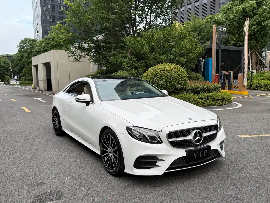 Mercedes-Benz E-Class (Import) — миниатюра 3