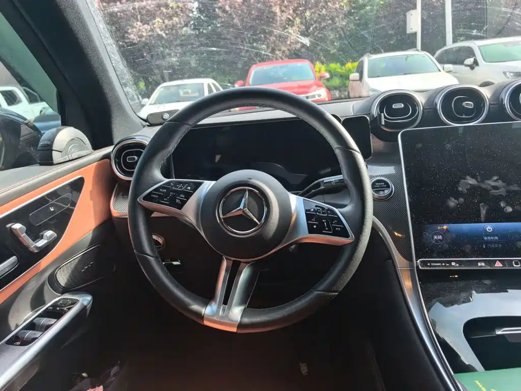 Mercedes-Benz GLC — миниатюра 3