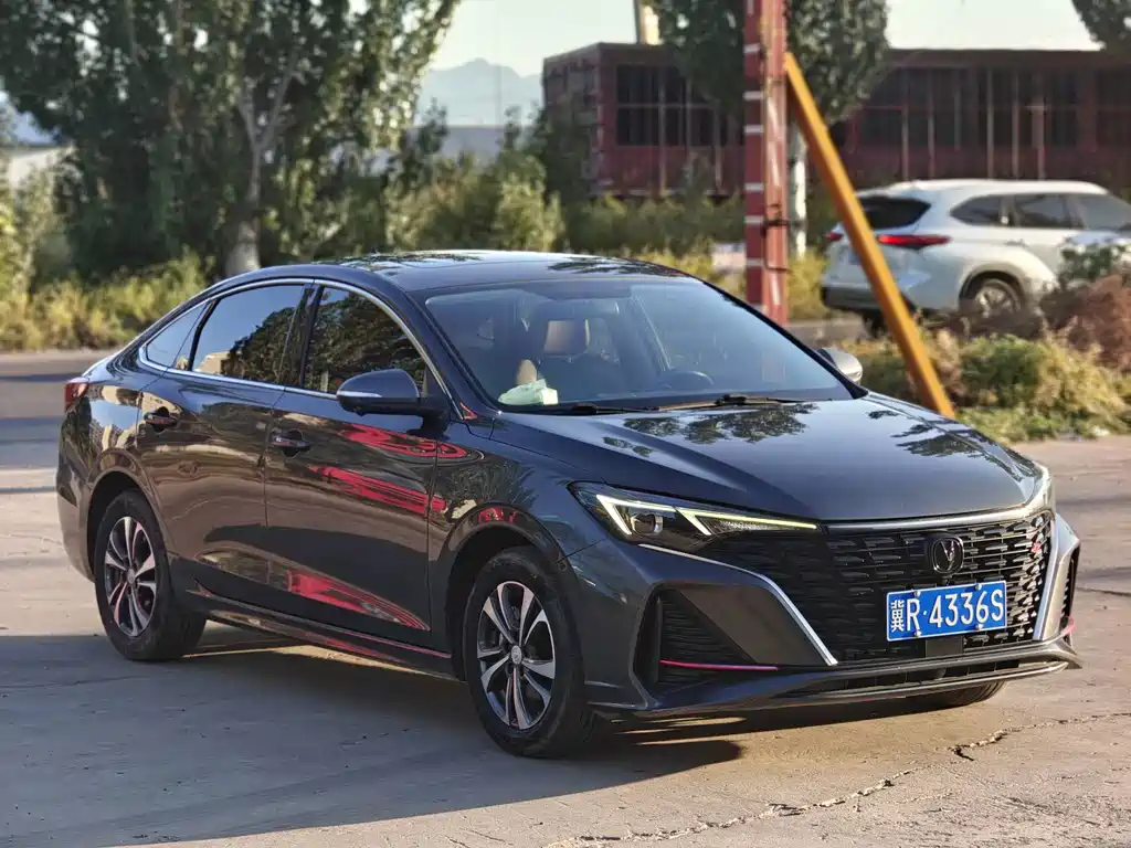 Changan Eado — миниатюра 3