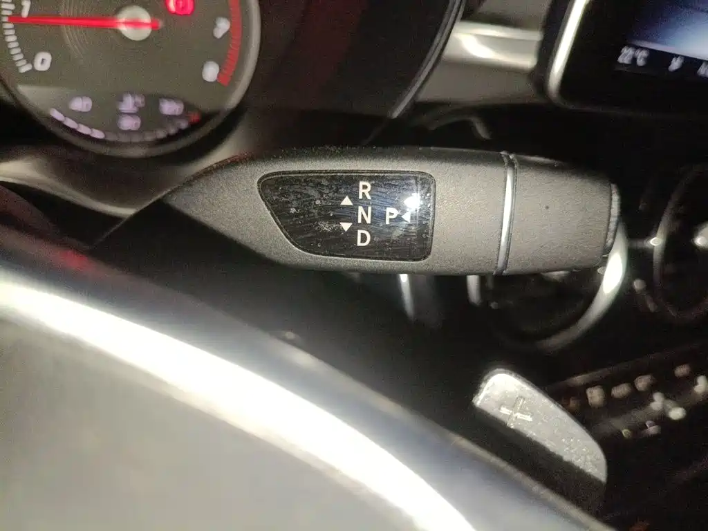 Mercedes-Benz C-Class — миниатюра 7