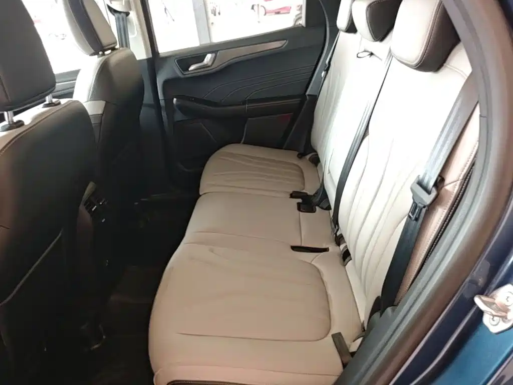 Ford Escape — миниатюра 17