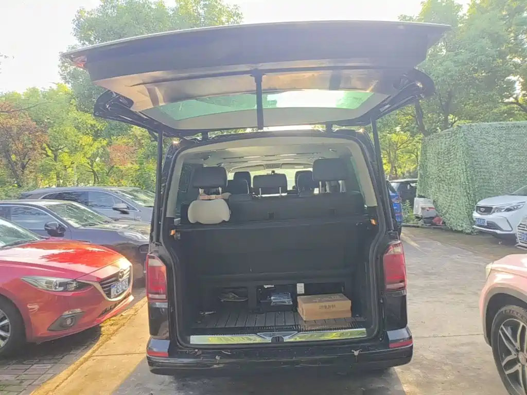 Volkswagen Multivan — миниатюра 19
