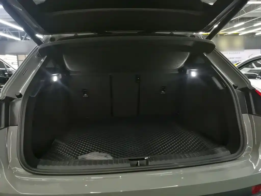 Audi Q4 e-tron — миниатюра 19
