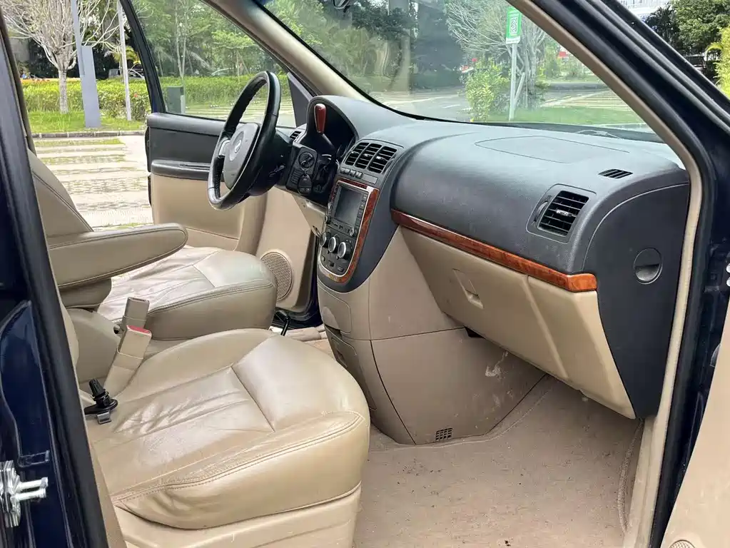 Buick GL8 2014 2.4L Executive